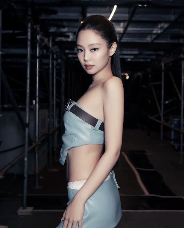 【快挙】BLACKPINK・ジェニー、大型音楽祭「Lollapalooza 2026」でヘッドライナーに!